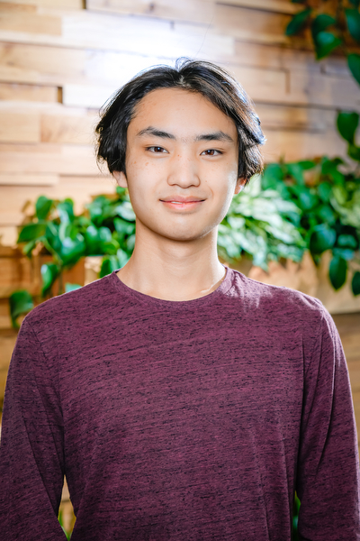 Daniel  Hwang
